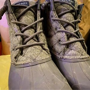 Women’s Sperry Syren Gulf Duck Boot Size 9.5 Quilted Grey